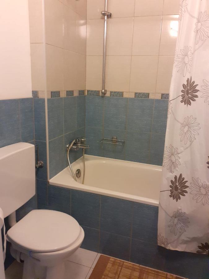 Km House Cerny Most Hostel Πράγα Εξωτερικό φωτογραφία