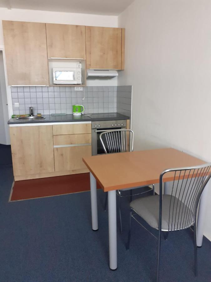 Km House Cerny Most Hostel Πράγα Εξωτερικό φωτογραφία