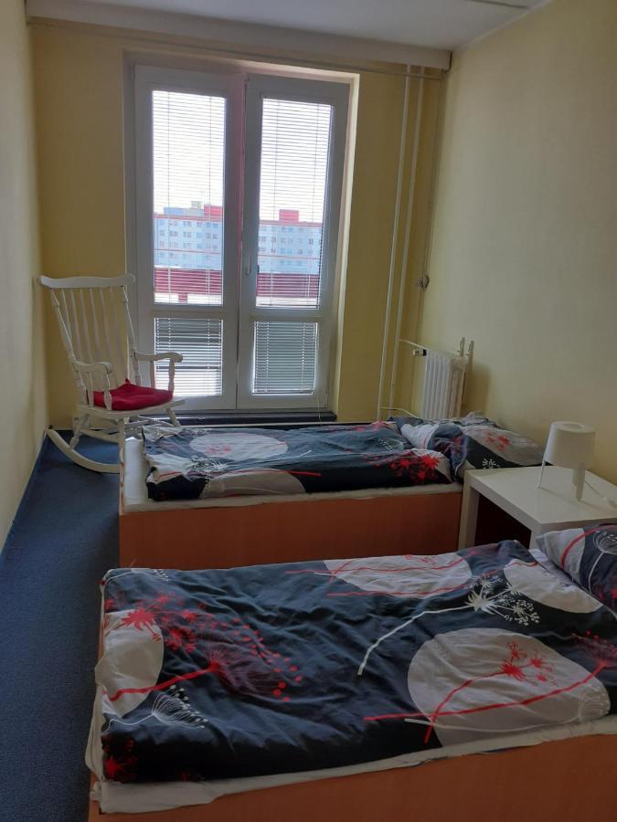 Km House Cerny Most Hostel Πράγα Εξωτερικό φωτογραφία