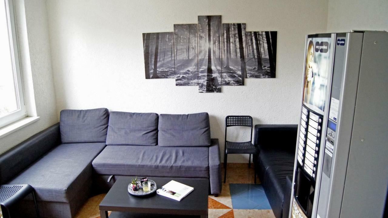 Km House Cerny Most Hostel Πράγα Εξωτερικό φωτογραφία