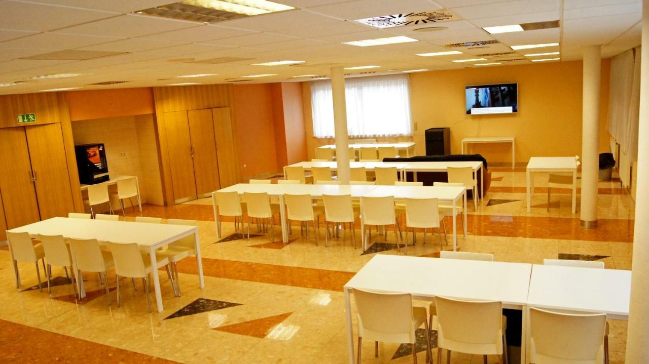 Km House Cerny Most Hostel Πράγα Εξωτερικό φωτογραφία