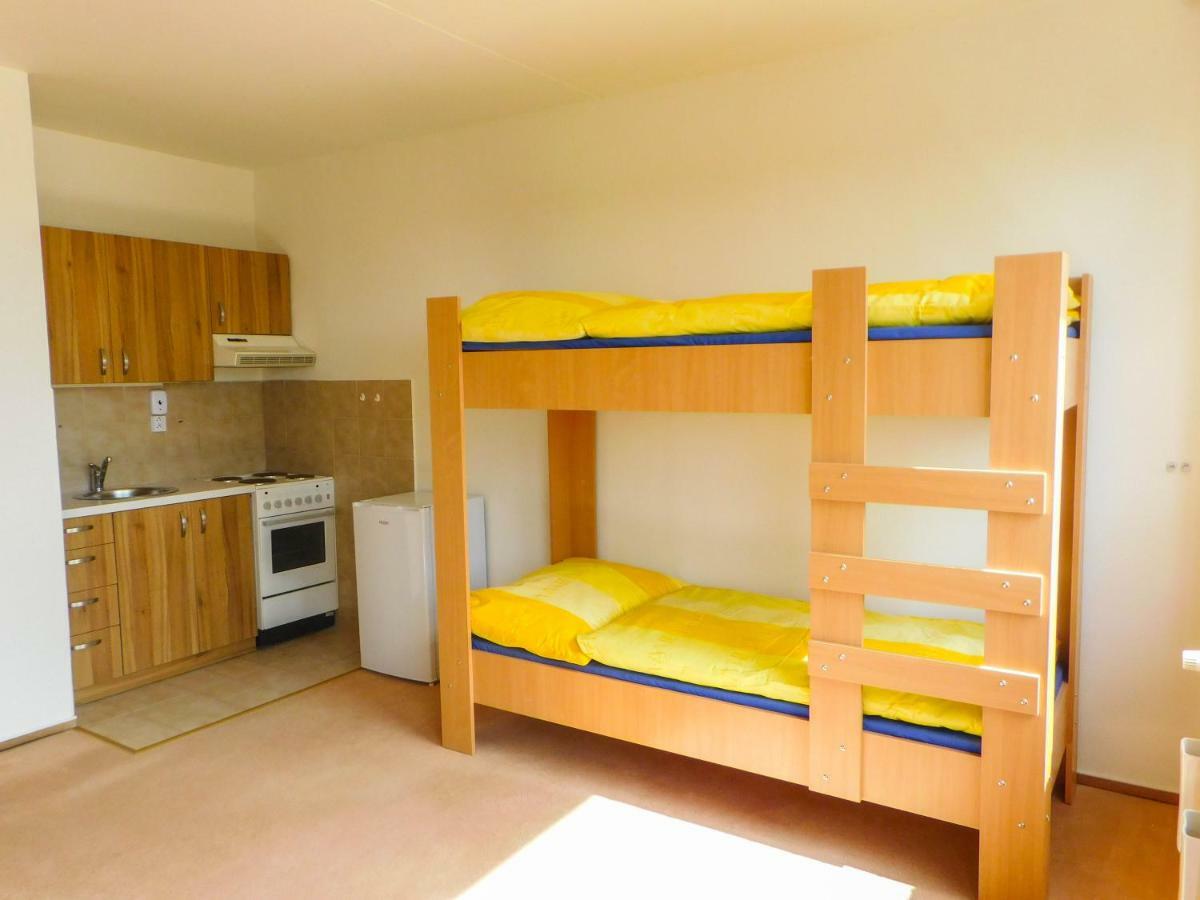 Km House Cerny Most Hostel Πράγα Εξωτερικό φωτογραφία