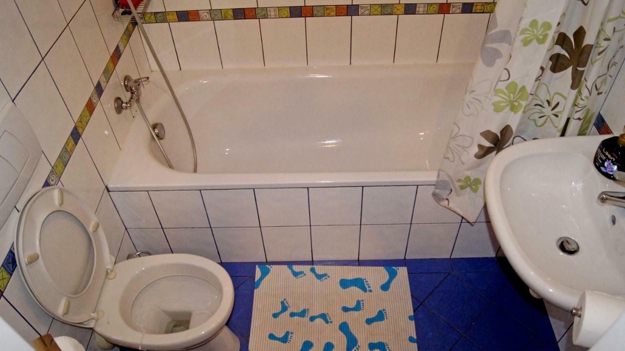 Km House Cerny Most Hostel Πράγα Εξωτερικό φωτογραφία