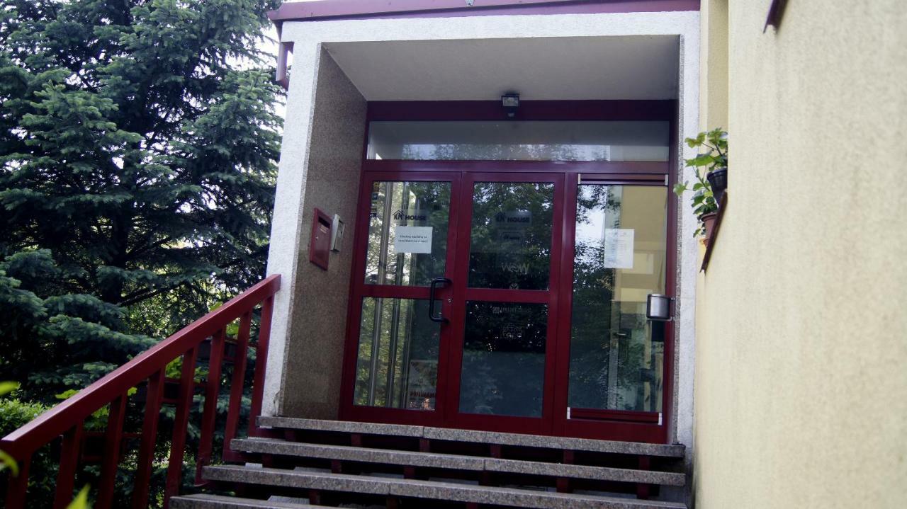 Km House Cerny Most Hostel Πράγα Εξωτερικό φωτογραφία