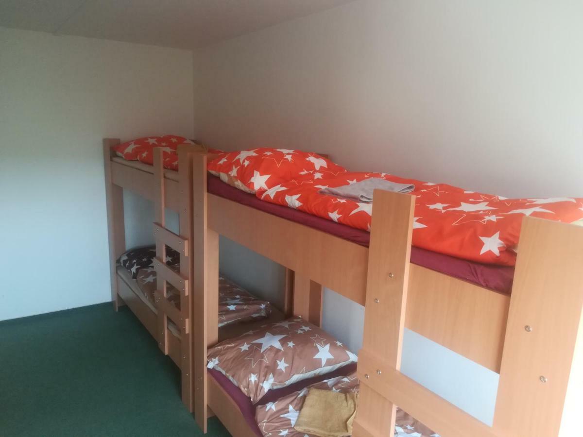 Km House Cerny Most Hostel Πράγα Εξωτερικό φωτογραφία