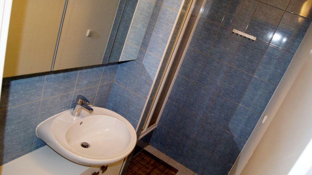 Km House Cerny Most Hostel Πράγα Εξωτερικό φωτογραφία